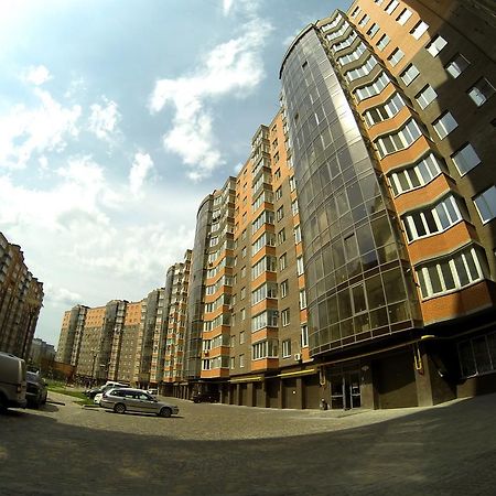 Apartamento Naberezhnaya Roshen Vínnytsia Exterior foto