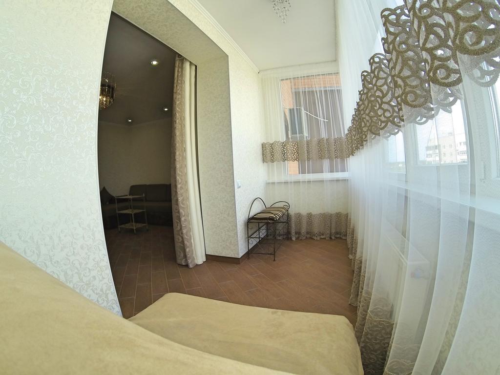 Apartamento Naberezhnaya Roshen Vínnytsia Exterior foto