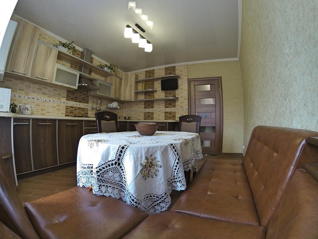 Apartamento Naberezhnaya Roshen Vínnytsia Exterior foto