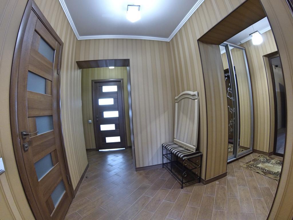 Apartamento Naberezhnaya Roshen Vínnytsia Exterior foto